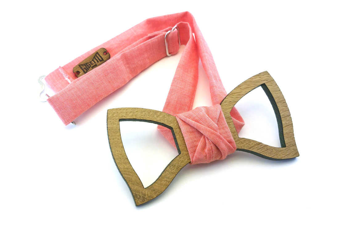 papillon in legno bucato rosa gigetto