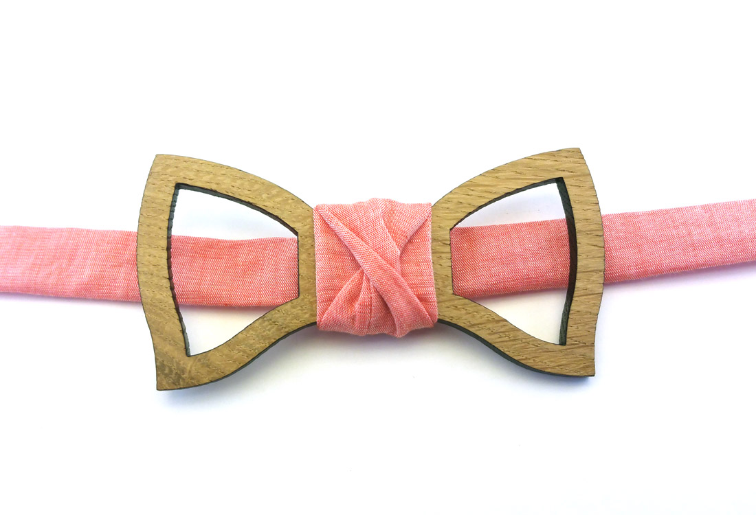 papillon in legno bucato rosa gigetto
