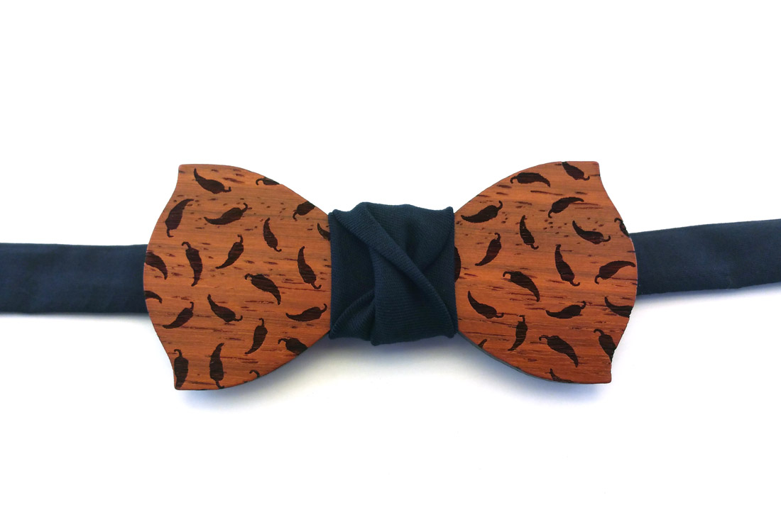 papillon in legno peperoncini blu gigetto papillon in legno peperoncini blu gigetto
