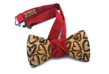 papillon legno rovere cuori rosso gigetto