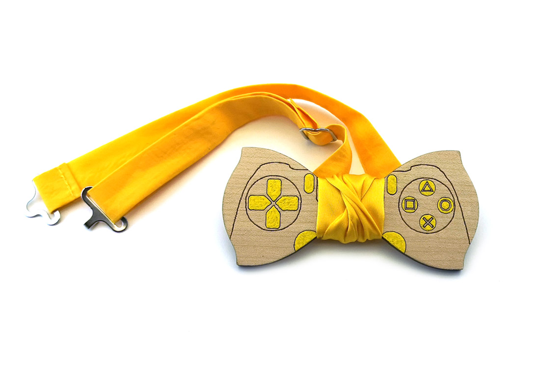 papillon legno gamepad playstation giallo bretelle stoffa Gigetto