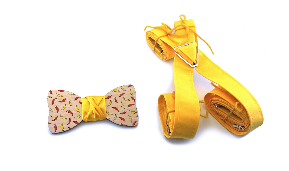 papillon legno pepper peperoncini rosso giallo bretelle stoffa Gigetto
