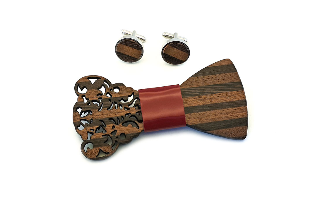 papillon legno rosso essenze varie wenge mogano barocco traforato regalo uomo elegante gemelli (2)