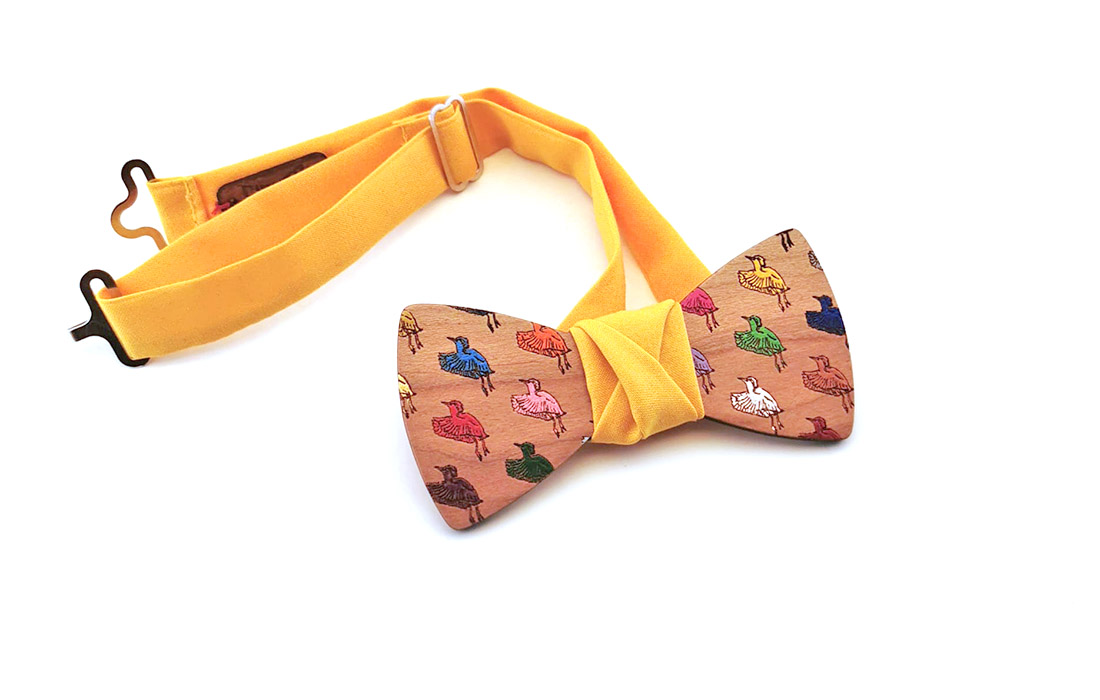 papillon legno ciliegio airone natura dipinto a mano colorato Gigetto1910